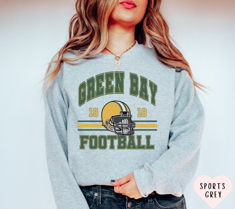 Unisex Vintage Green Bay Football Sweatshirt - Retro Packers Football Crewneck Shirt - Perfect Gift for 80s Sports and Green Bay Football Fans