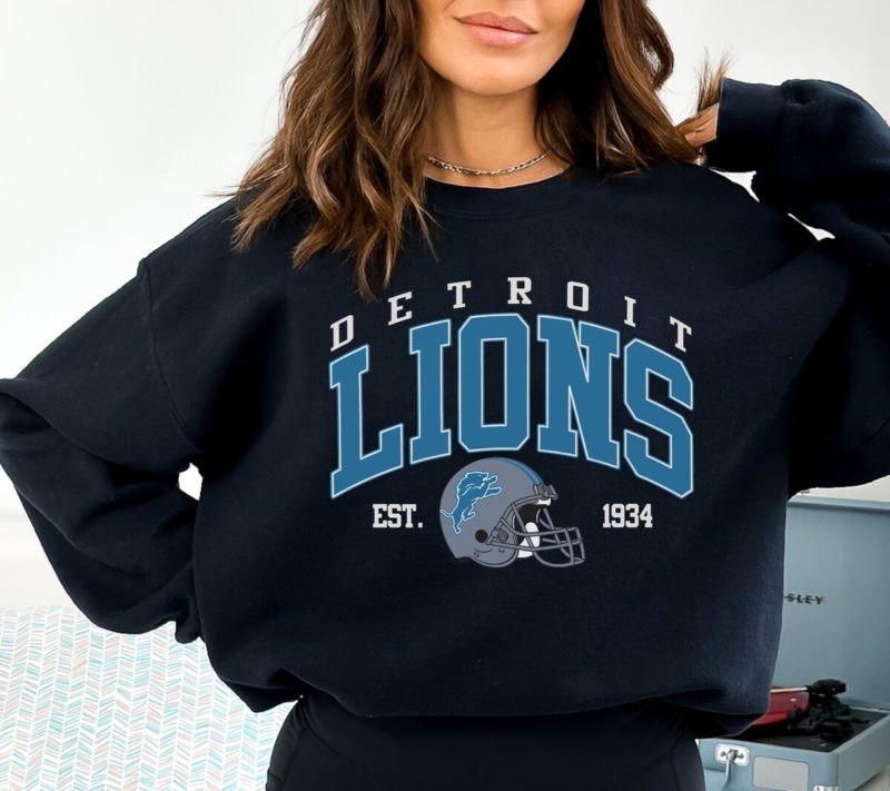 Unisex Detroit Lions Sweatshirt - Game Day Football Crewneck - Detroit MI Football Tee for Tailgate Parties - Lions Fan Gift